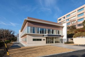 暁学園 本部管理棟